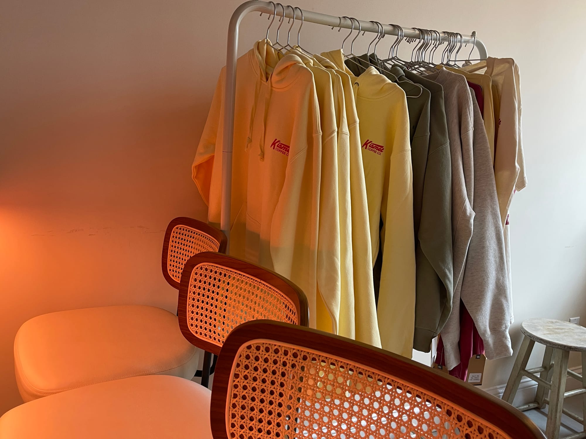 뉴욕 태풍 온 날의 조용한 카페에서 (보표레터 67호)